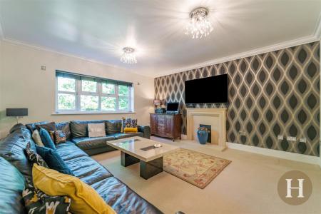 Hadleigh Estate Agents-20.jpg