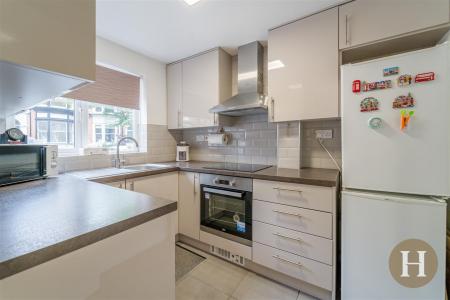 Hadleigh Estate Agents-1.jpg