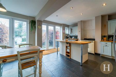 Hadleigh Estate Agents-1.jpg