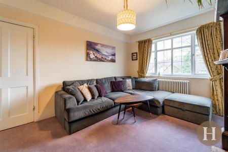Hadleigh Estate Agents-8.jpg