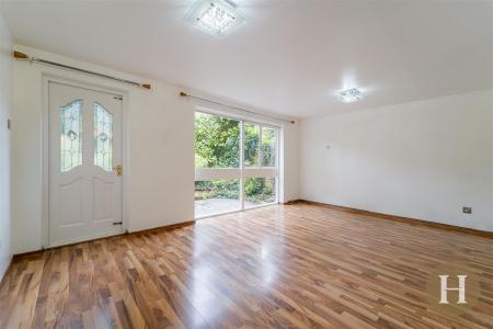 Hadleigh Estate Agents-17.jpg