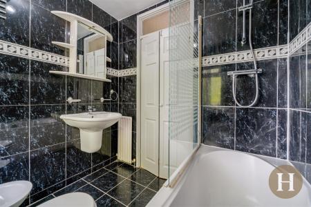 Hadleigh Estate Agents-15.jpg