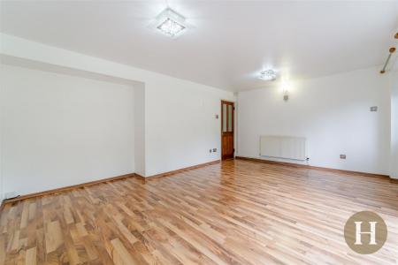Hadleigh Estate Agents-19.jpg