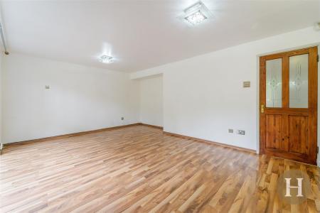 Hadleigh Estate Agents-18.jpg