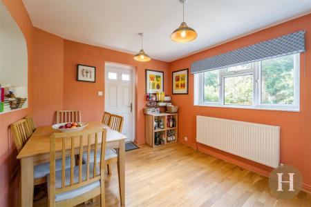 Hadleigh Estate Agents-8.jpg