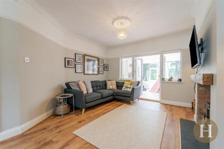 Hadleigh Estate Agents-6.jpg