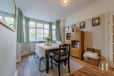 Hadleigh Estate Agents-2.jpg