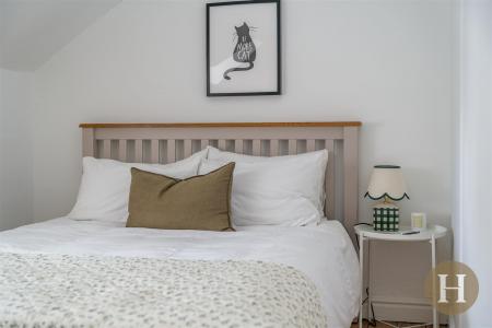 Hadleigh Estate Agents-53.jpg