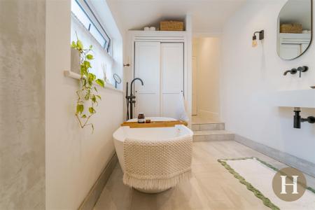 Hadleigh Estate Agents-64.jpg