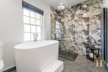Hadleigh Estate Agents-16.jpg