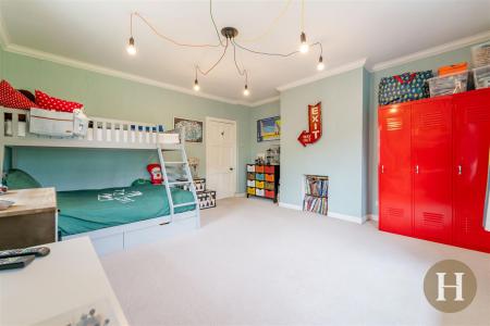 Hadleigh Estate Agents-29.jpg