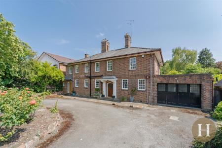 Hadleigh Estate Agents-61.jpg