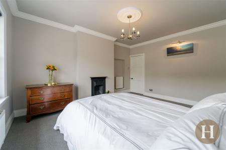 Hadleigh Estate Agents-7.jpg