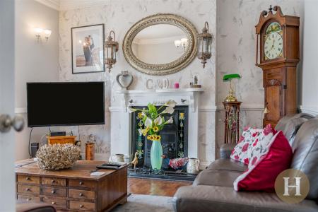 Hadleigh Estate Agents-64.jpg