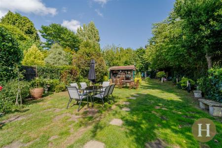 Hadleigh Estate Agents-50.jpg