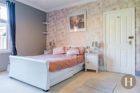 Hadleigh Estate Agents-69.jpg