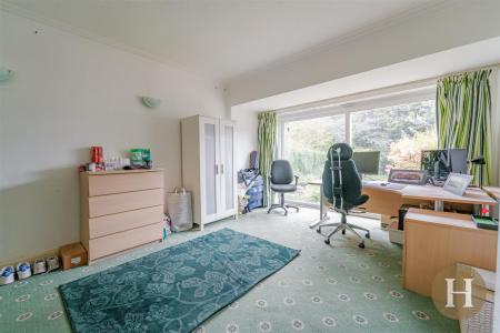 Hadleigh Estate Agents-4.jpg