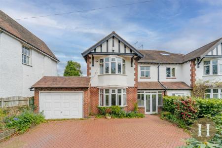 Hadleigh Estate Agents-2.jpg