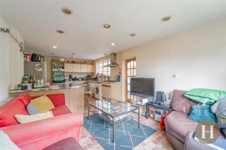 Hadleigh Estate Agents-13.jpg