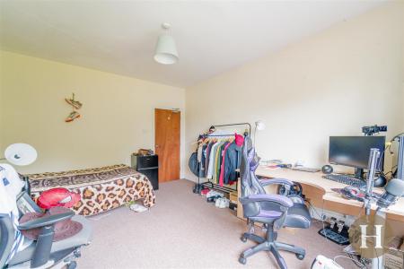 Hadleigh Estate Agents-36.jpg