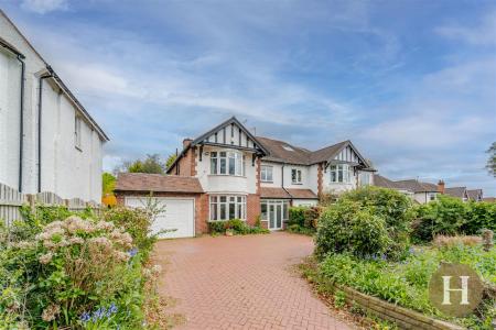 Hadleigh Estate Agents-1.jpg