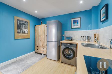 Hadleigh Estate Agents-12.jpg