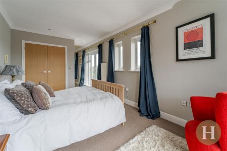Hadleigh Estate Agents-4.jpg