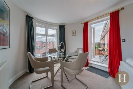 Hadleigh Estate Agents-16.jpg