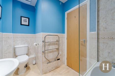 Hadleigh Estate Agents-8.jpg