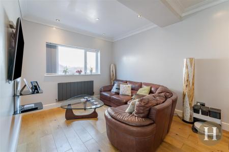 Hadleigh Estate Agents-11.jpg