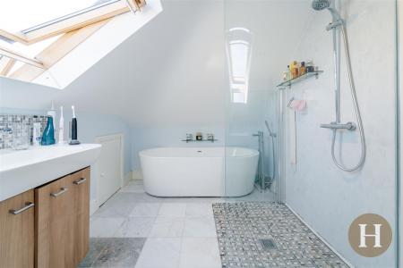 Hadleigh Estate Agents-54.jpg