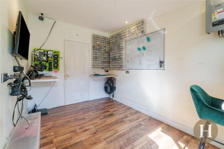 Hadleigh Estate Agents-71.jpg