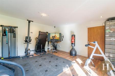 Hadleigh Estate Agents-65.jpg