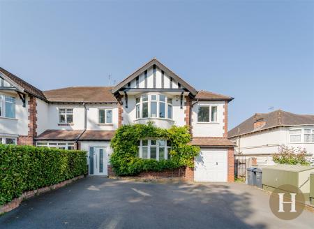 Hadleigh Estate Agents-73.jpg