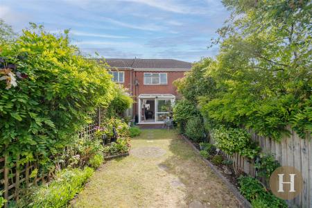 Garden/ Garage