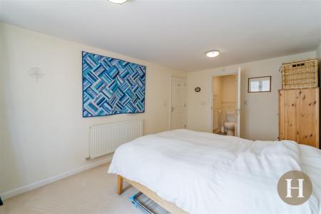 Hadleigh Estate Agents-3.jpg