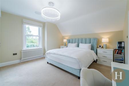 Hadleigh Estate Agents-82.jpg