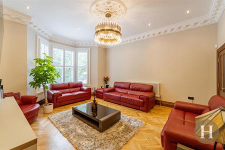 Hadleigh Estate Agents-24.jpg