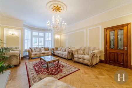 Hadleigh Estate Agents-3.jpg