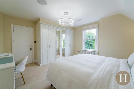 Hadleigh Estate Agents-83.jpg