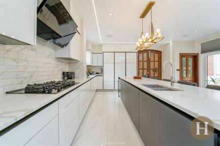 Hadleigh Estate Agents-19.jpg