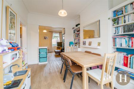 Hadleigh Estate Agents-2.jpg