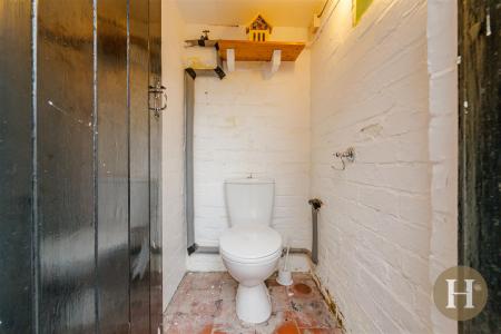 Hadleigh Estate Agents-33.jpg