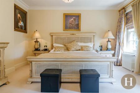 Hadleigh Estate Agents-75.jpg