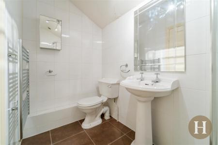 Hadleigh Estate Agents-35.jpg