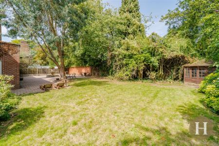 Hadleigh Estate Agents-89.jpg