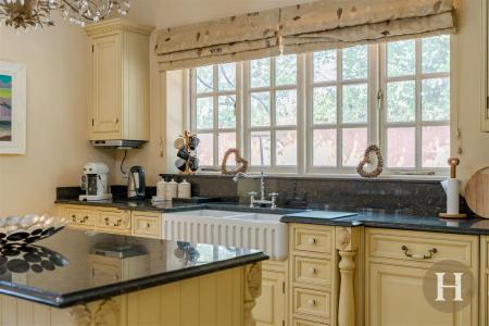 Hadleigh Estate Agents-85.jpg