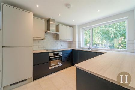 Hadleigh Estate Agents-6.jpg