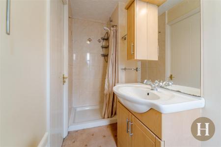 Hadleigh Estate Agents-13.jpg
