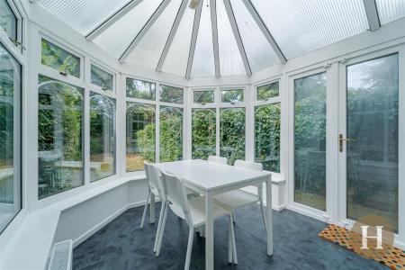 Hadleigh Estate Agents-19.jpg